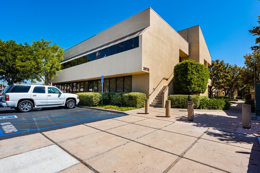 More Photos Of 2070 N Tustin Ave, Santa Ana Office For Sale