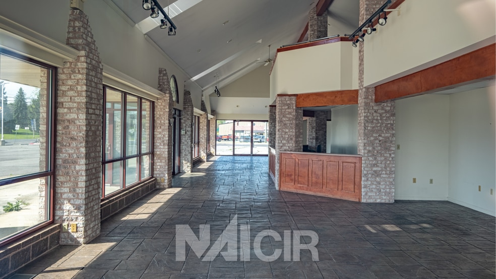 More Photos Of 4005 Philadelphia Ave, Chambersburg Freestanding For Lease