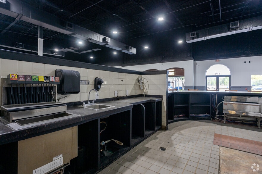 More Photos Of 18321 W Lake Houston Pky, Humble Unknown For Lease