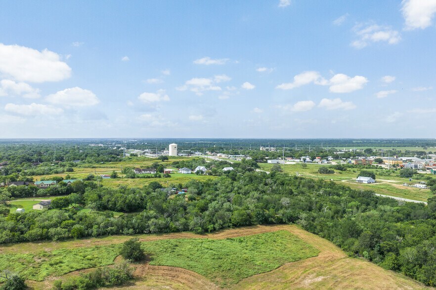 More Photos Of TBD U.S. 183, Gonzales Land For Sale