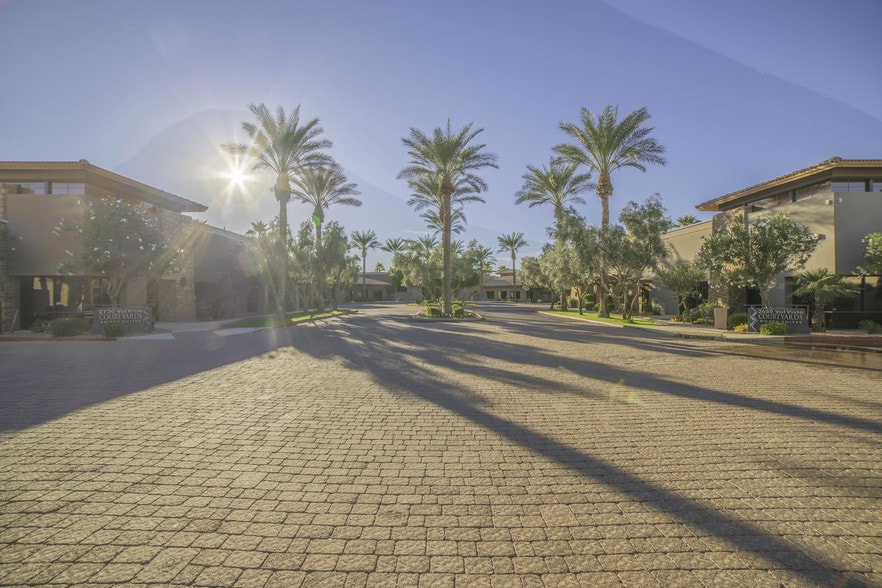 More Photos Of 2730 S Val Vista Dr & E Frye Rd, Gilbert Medical For Lease