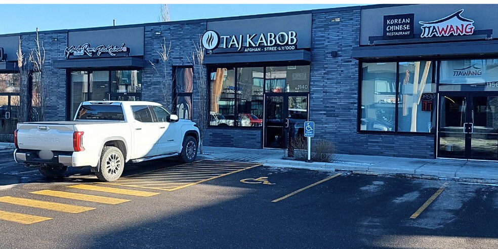 More Photos Of 40 Christie Park Vw SW, Calgary Storefront For Sale