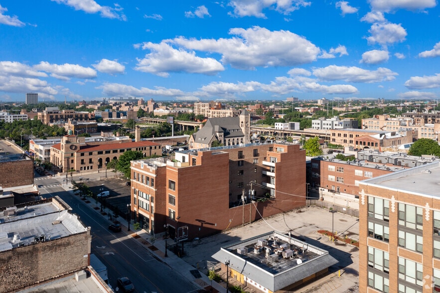 More Photos Of 2332-2342 S Michigan Ave, Chicago Apartments For Lease