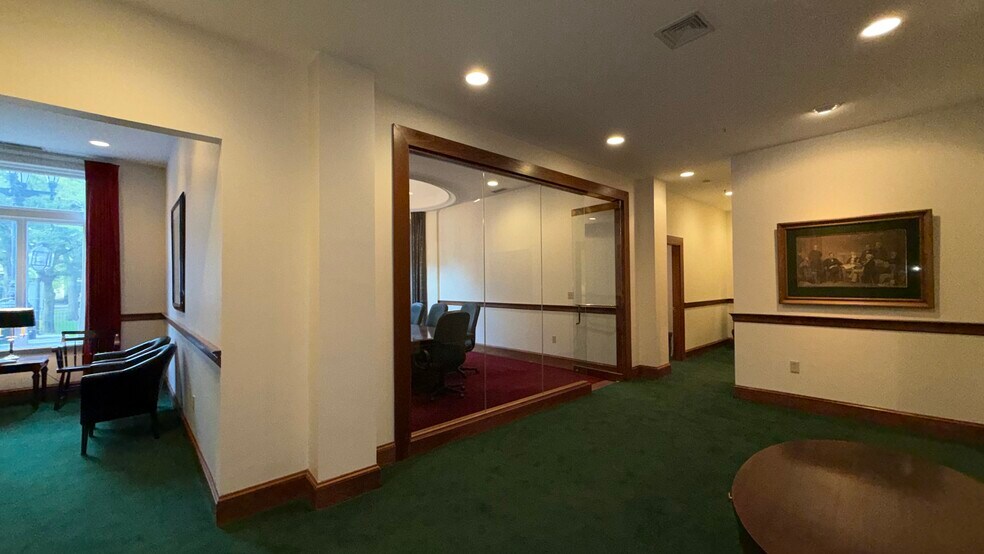 More Photos Of 400 Commonwealth Ave, Boston Medical For Lease