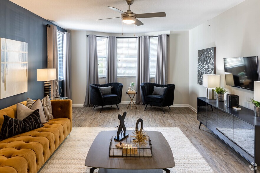 More Photos Of 3880 W Broward Blvd, Fort Lauderdale Apartments For Lease