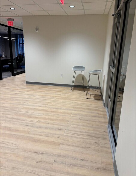 More Photos Of 109 S Warren St, Syracuse Office Residential For Lease