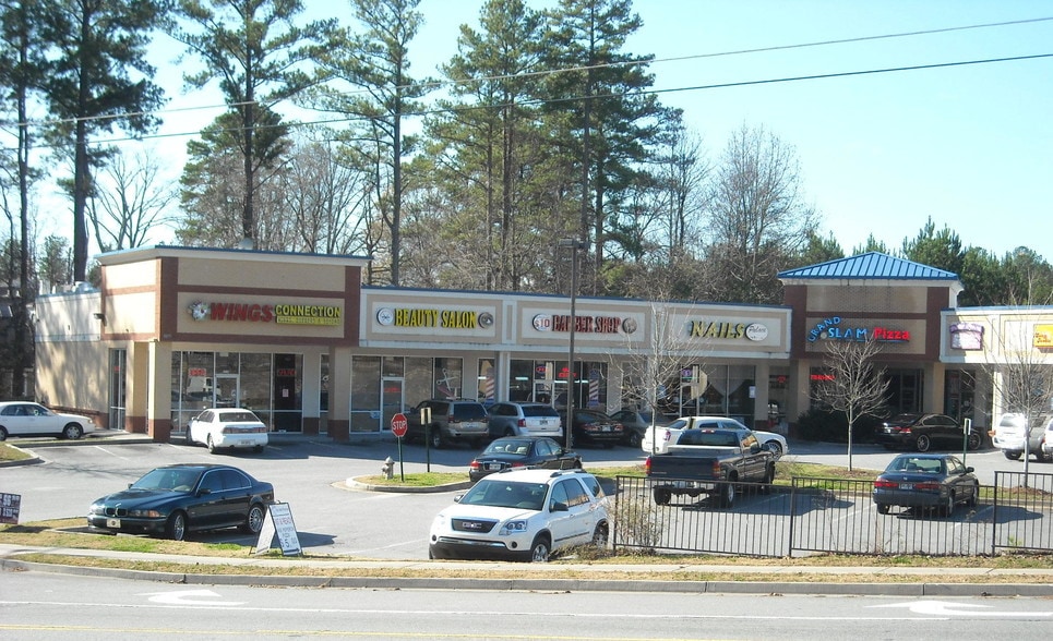 More Photos Of 3055 N Main St, Kennesaw Storefront For Lease