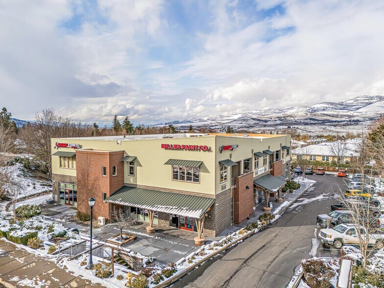 More Photos Of 2205 Ashland St, Ashland Storefront Retail Office For Sale