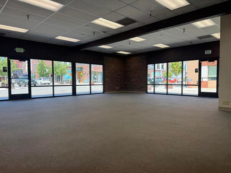 More Photos Of 1600 Market St, Redding Mixed Retail For Lease