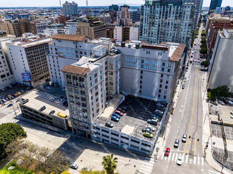 More Photos Of 417 S Hill St, Los Angeles Office For Sale