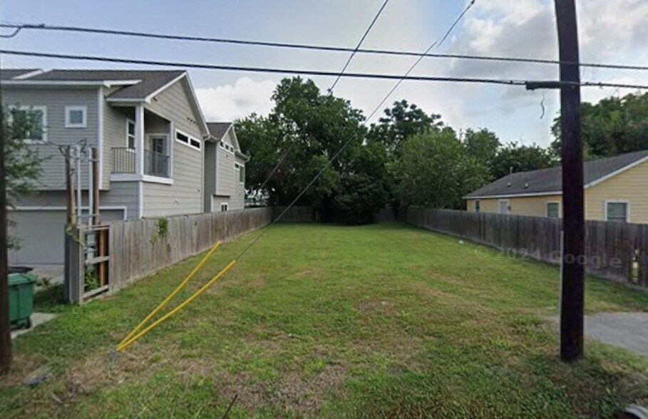 Primary Photo Of 5215 Nichols St, Houston Land For Sale