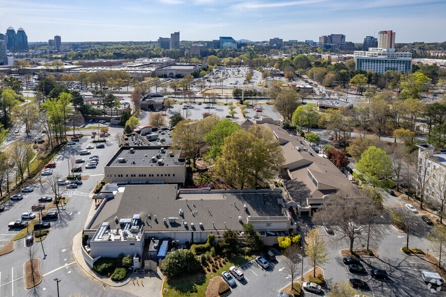 More Photos Of 4505 Ashford Dunwoody Rd NE, Atlanta Freestanding For Lease