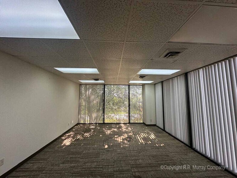 More Photos Of 2503 N Neergard Ave, Springfield Warehouse For Lease