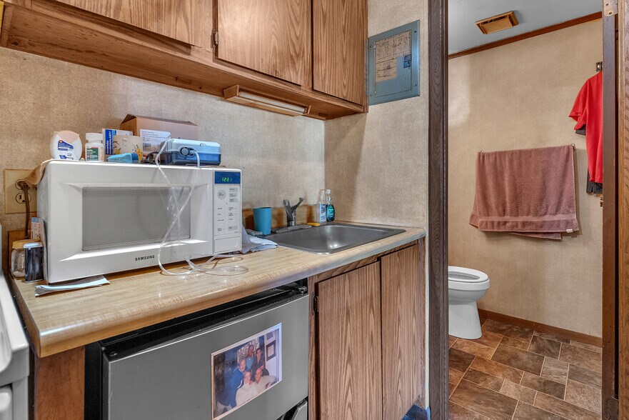 More Photos Of 3033 S P St, Elwood Apartments For Sale