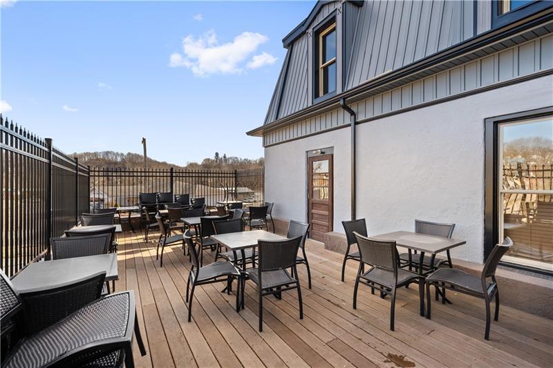 More Photos Of 85 1st St, Leechburg Restaurant For Sale