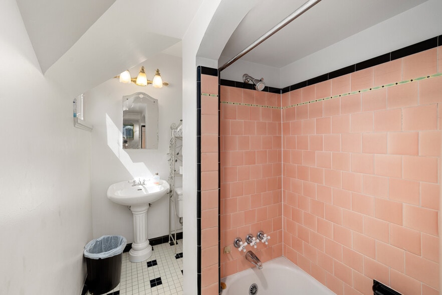 More Photos Of 652 Forest St, Reno Office Residential For Sale