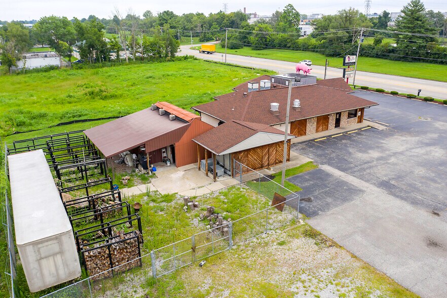 More Photos Of 6006 Shepherdsville Rd, Louisville Restaurant For Sale