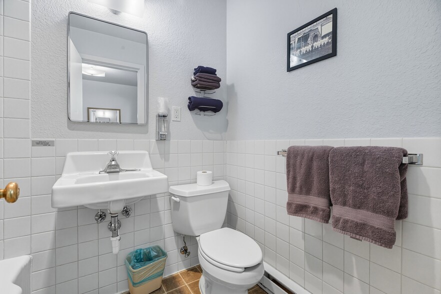 More Photos Of 615 S Main St, Colfax Hotel For Sale