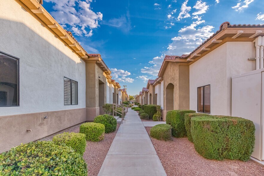 More Photos Of 2633 W Horizon Ridge Pky, Henderson Medical For Lease