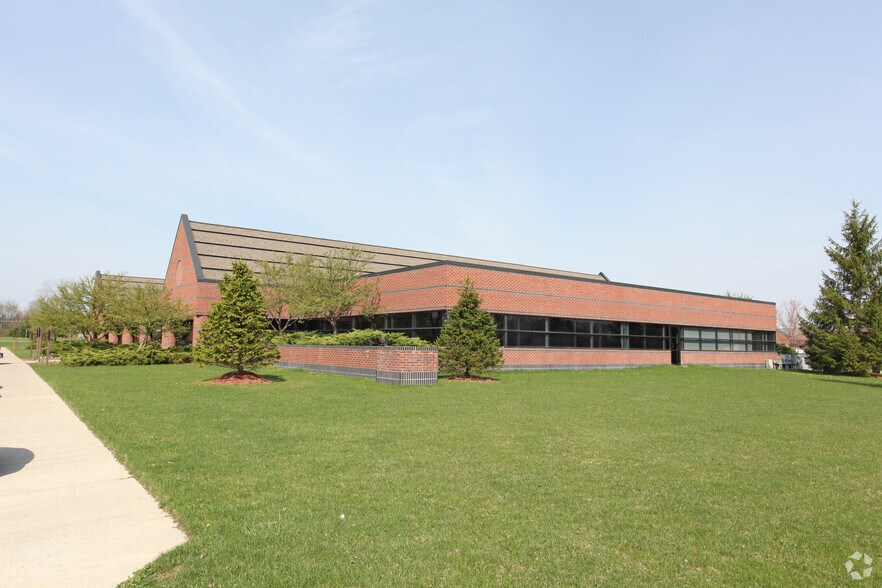More Photos Of 3200 Eagle Park Dr NE, Grand Rapids Medical For Sale