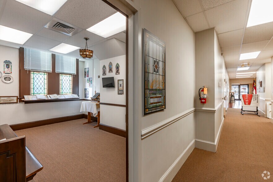 More Photos Of 131 S Main St, Mount Holly Loft Creative Space For Sale