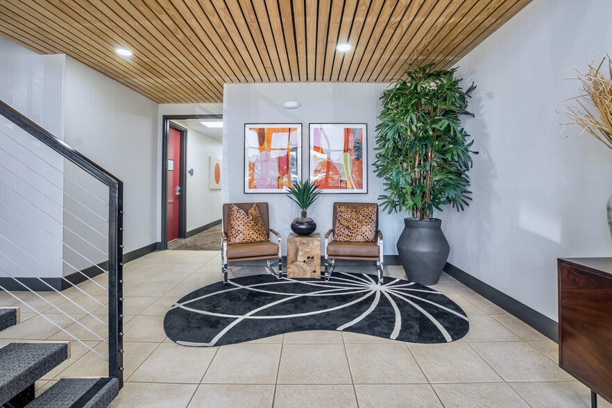 More Photos Of 910 W San Marcos Blvd, San Marcos Unknown For Lease