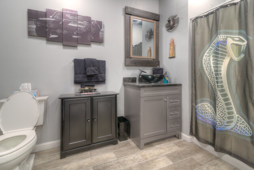 More Photos Of 2302 Turnpike St, North Andover General Retail For Sale