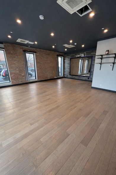 More Photos Of 561 4th Ave, Brooklyn Storefront Retail Residential For Lease