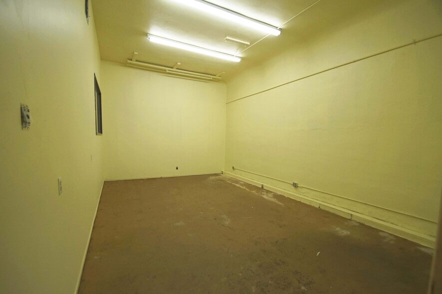 More Photos Of 37-41 E Main St, Alhambra Storefront Retail Office For Lease