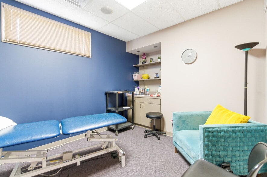 More Photos Of 4430 Crawford Ave, Louisville Medical For Sale