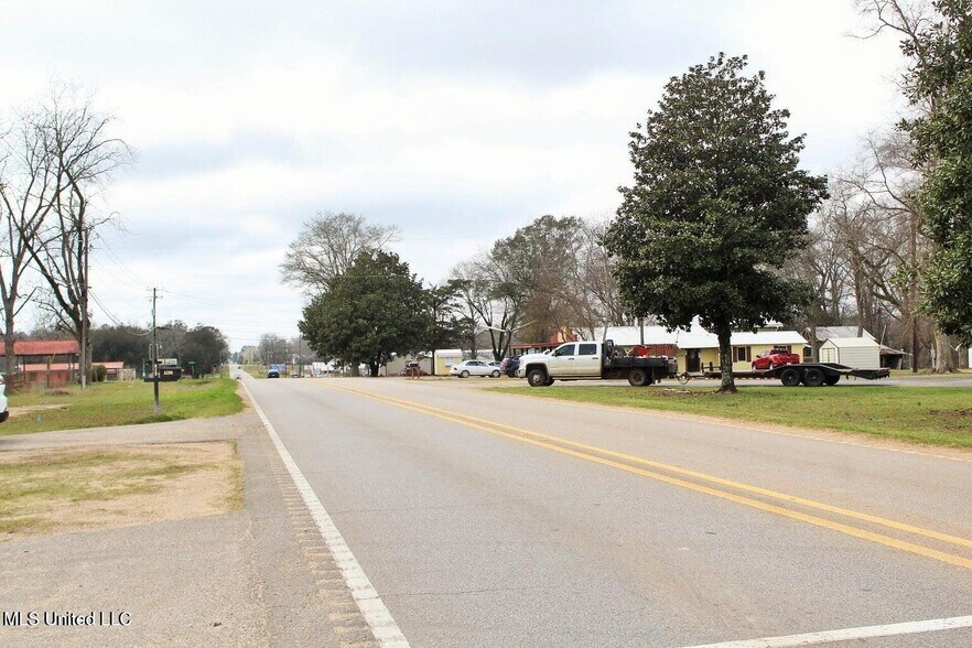 More Photos Of 6299 Highway 198 E, Lucedale Freestanding For Sale