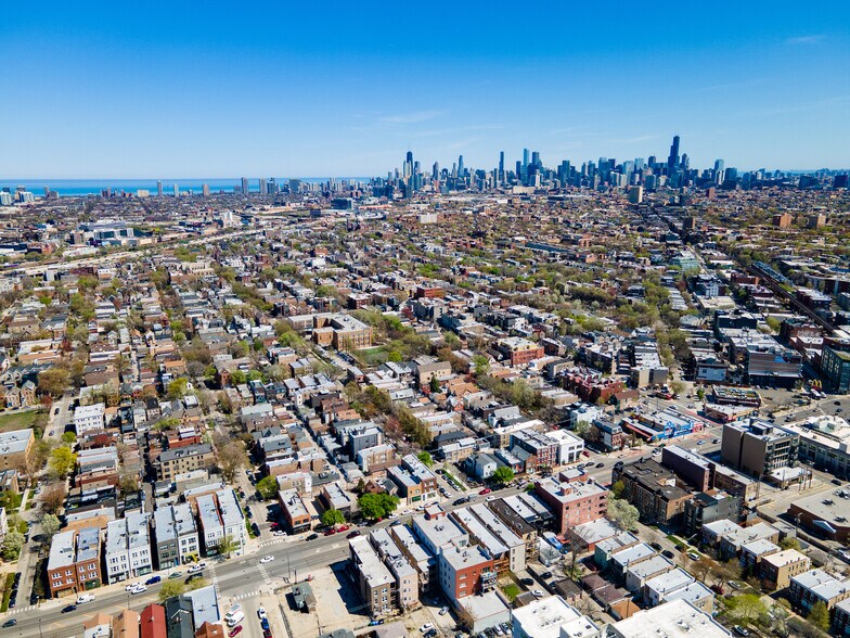 More Photos Of 2064 N Western Ave, Chicago Storefront Retail Residential For Lease