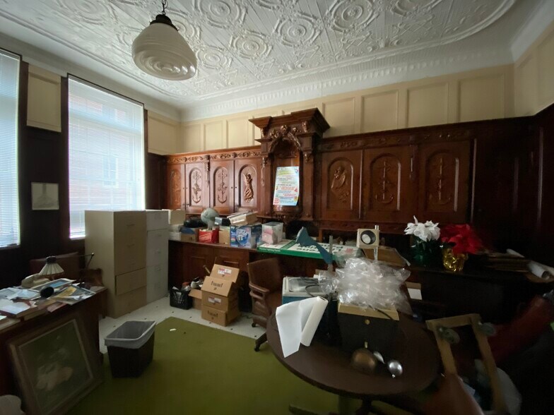 More Photos Of 947 Aisquith St, Baltimore Religious Facility For Sale