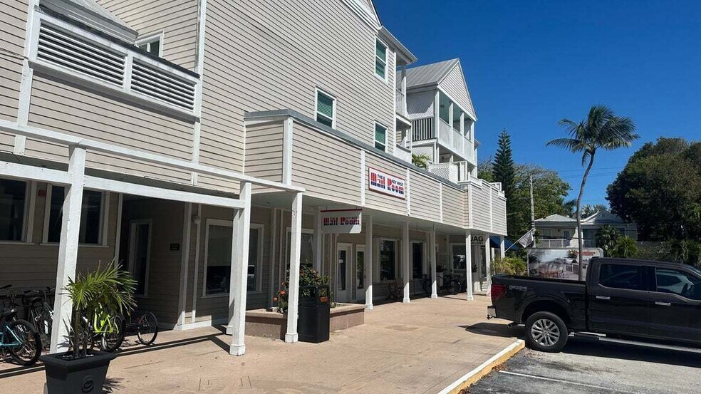 More Photos Of 1075 Duval St, Key West Apartments For Sale