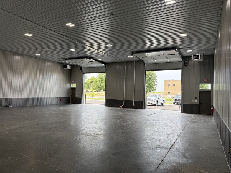 More Photos Of 9781 71st St NE, Otsego Warehouse For Sale