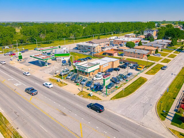More Photos Of 7948 W 79th St, Bridgeview Auto Dealership For Sale