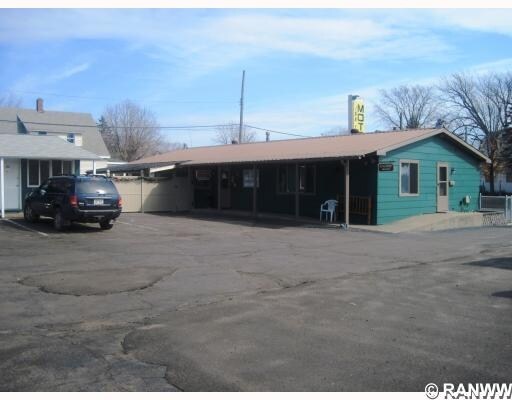 More Photos Of 801 N River St, Spooner Hotel For Sale