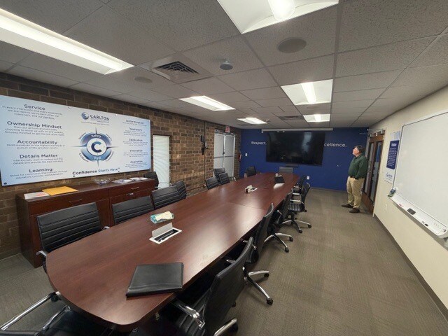 More Photos Of 120 Landmark Dr, Greensboro Warehouse For Lease