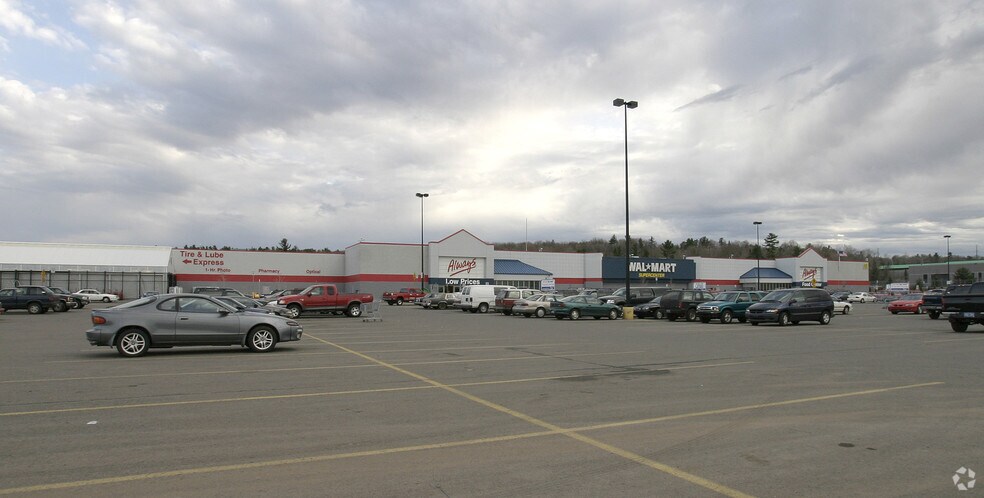 More Photos Of 3020 US Highway 41 W, Marquette Unknown For Lease