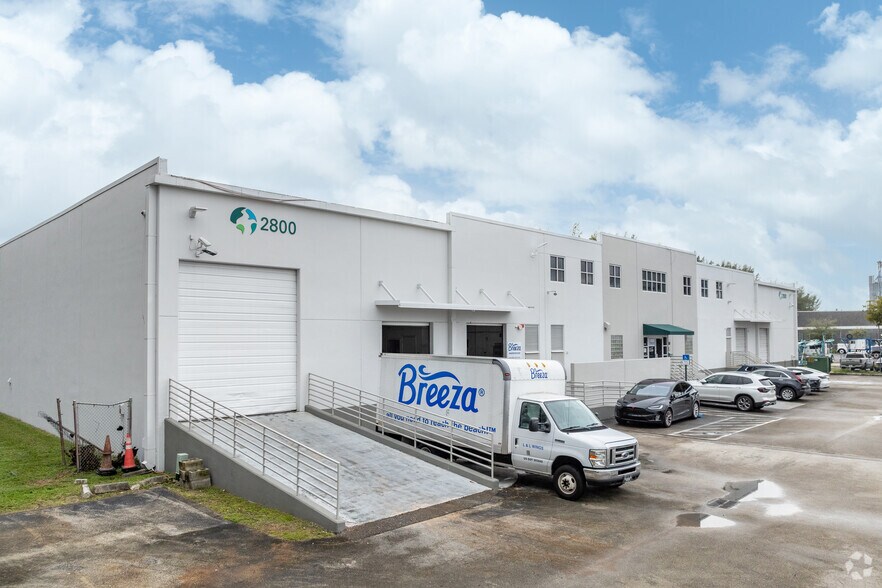 Primary Photo Of 2800 NW 125th St, Miami Warehouse For Lease