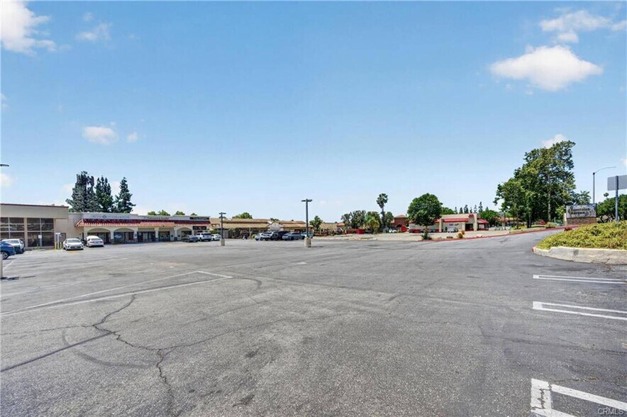 More Photos Of 9451 Foothill Blvd, Rancho Cucamonga Storefront For Sale