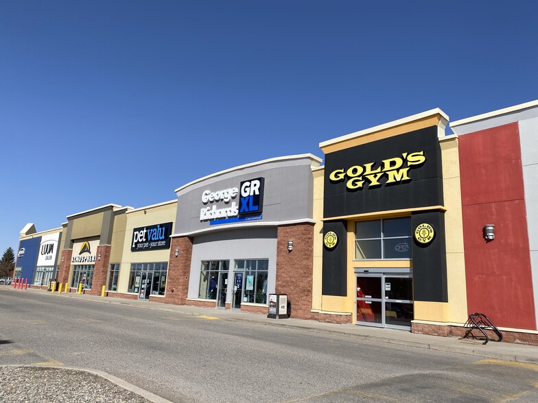 More Photos Of 2045 Mayor Magrath Dr S, Lethbridge Unknown For Lease