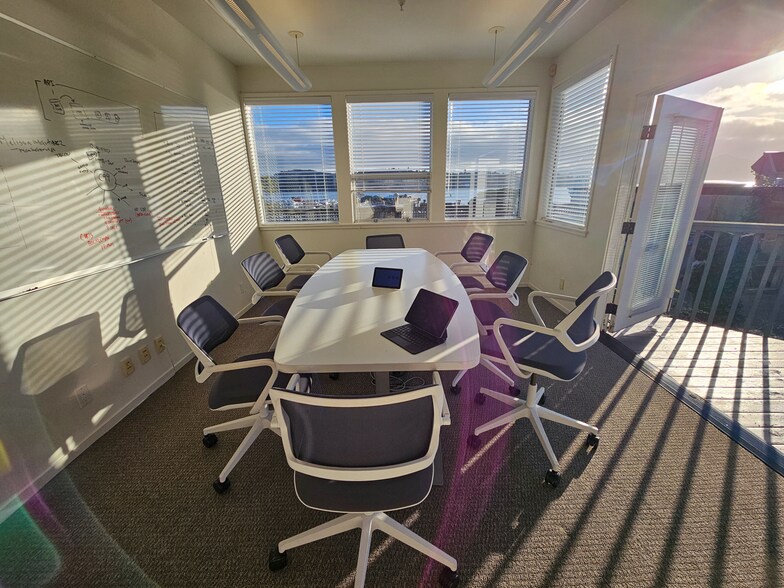 More Photos Of 763-771 Bridgeway, Sausalito Storefront Retail Office For Sale