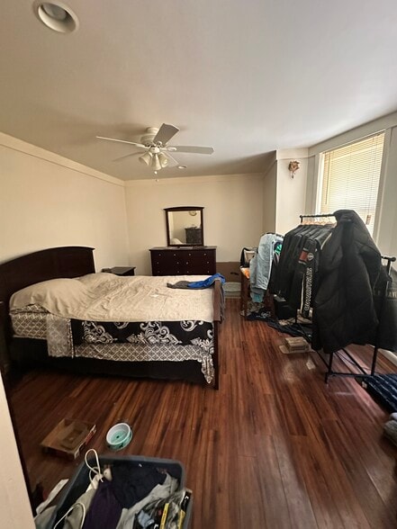 More Photos Of 900-902 Cottman Ave, Philadelphia Storefront Retail Residential For Sale