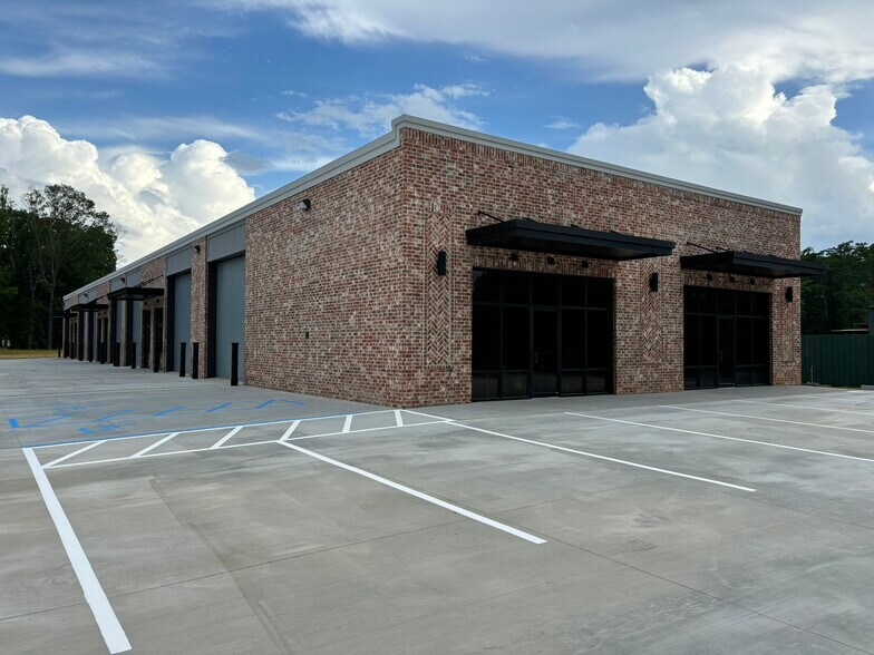 More Photos Of 230 Casey's Ln, Flowood Light Distribution For Lease