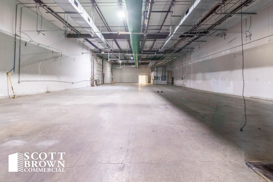 More Photos Of 1512 I-35 W, Denton Unknown For Lease