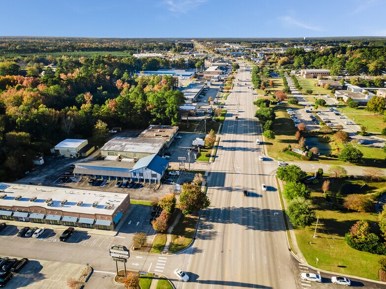 More Photos Of 411 Western Blvd, Jacksonville Office For Sale