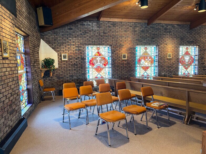 More Photos Of 5920 Waite St, Merrillville Religious Facility For Sale