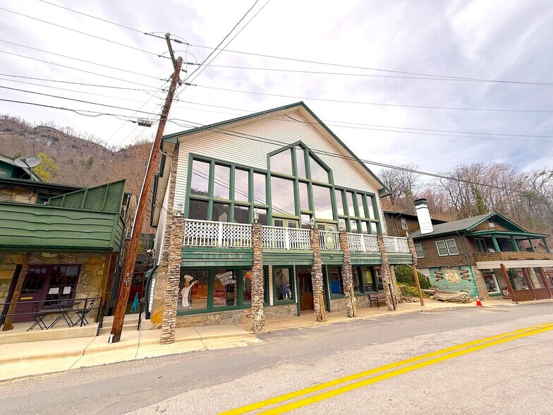 More Photos Of 390 Main St, Chimney Rock Restaurant For Sale