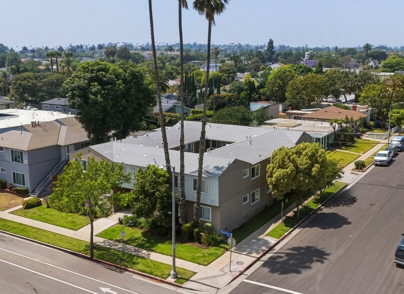 More Photos Of 11401 Washington Pl, Los Angeles Apartments For Sale